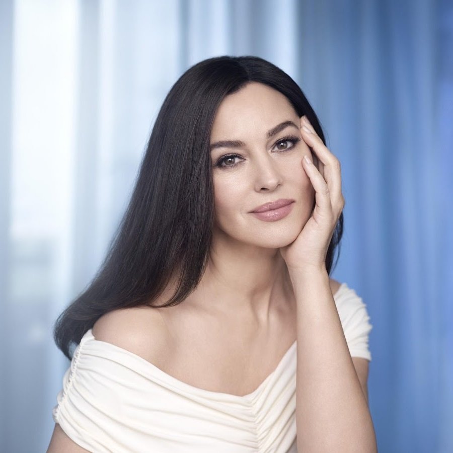 Stunning Monica Bellucci Stunning Monica Bellucci